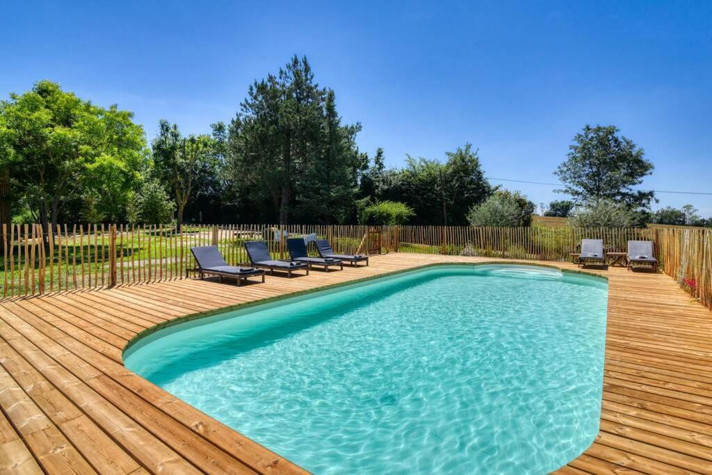 Chalet De Charme Avec Piscine Villa Aurade Bagian luar foto